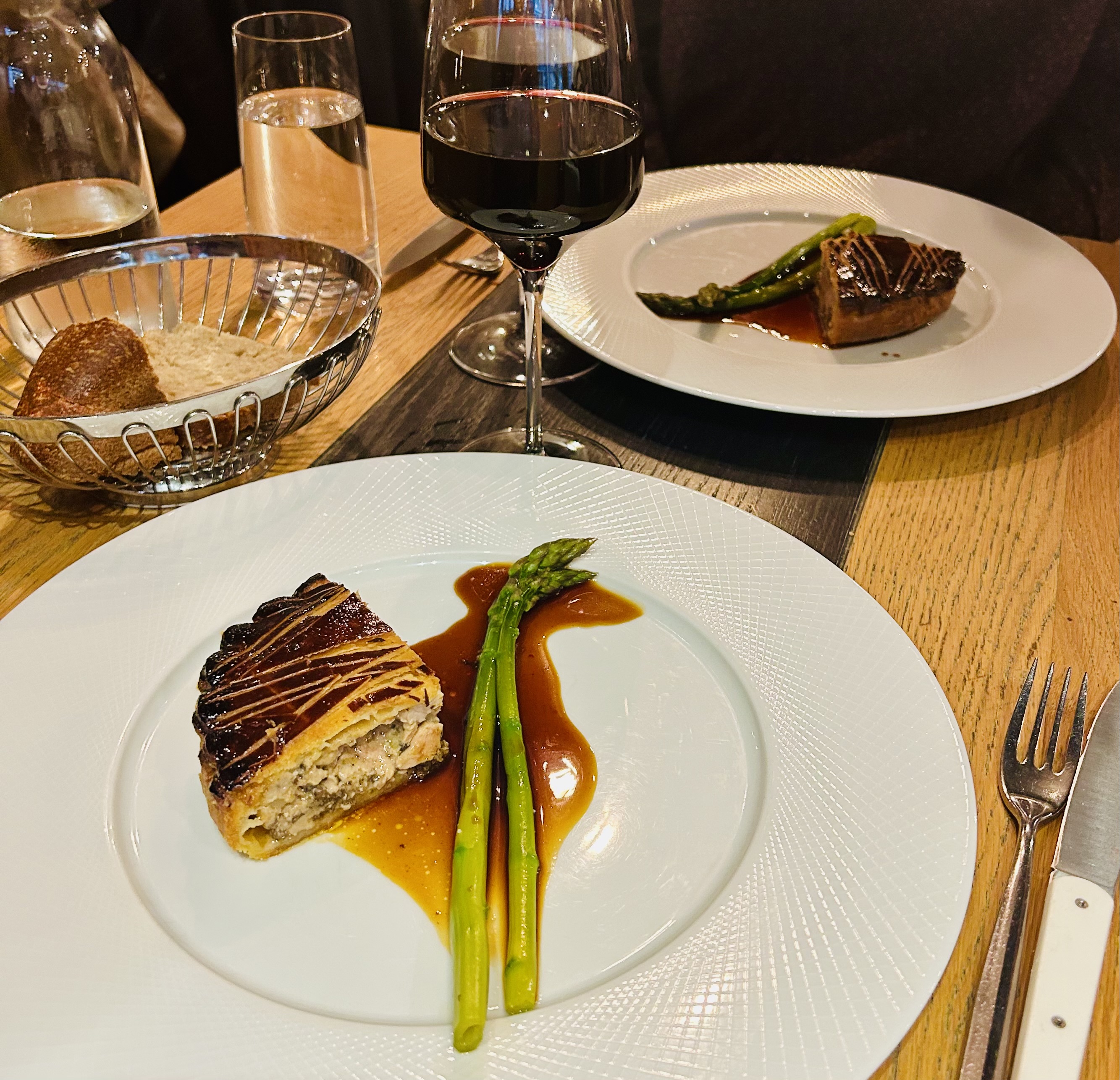 Arnaud Nicolas: The Best Restaurant Near The Eiffel Tower