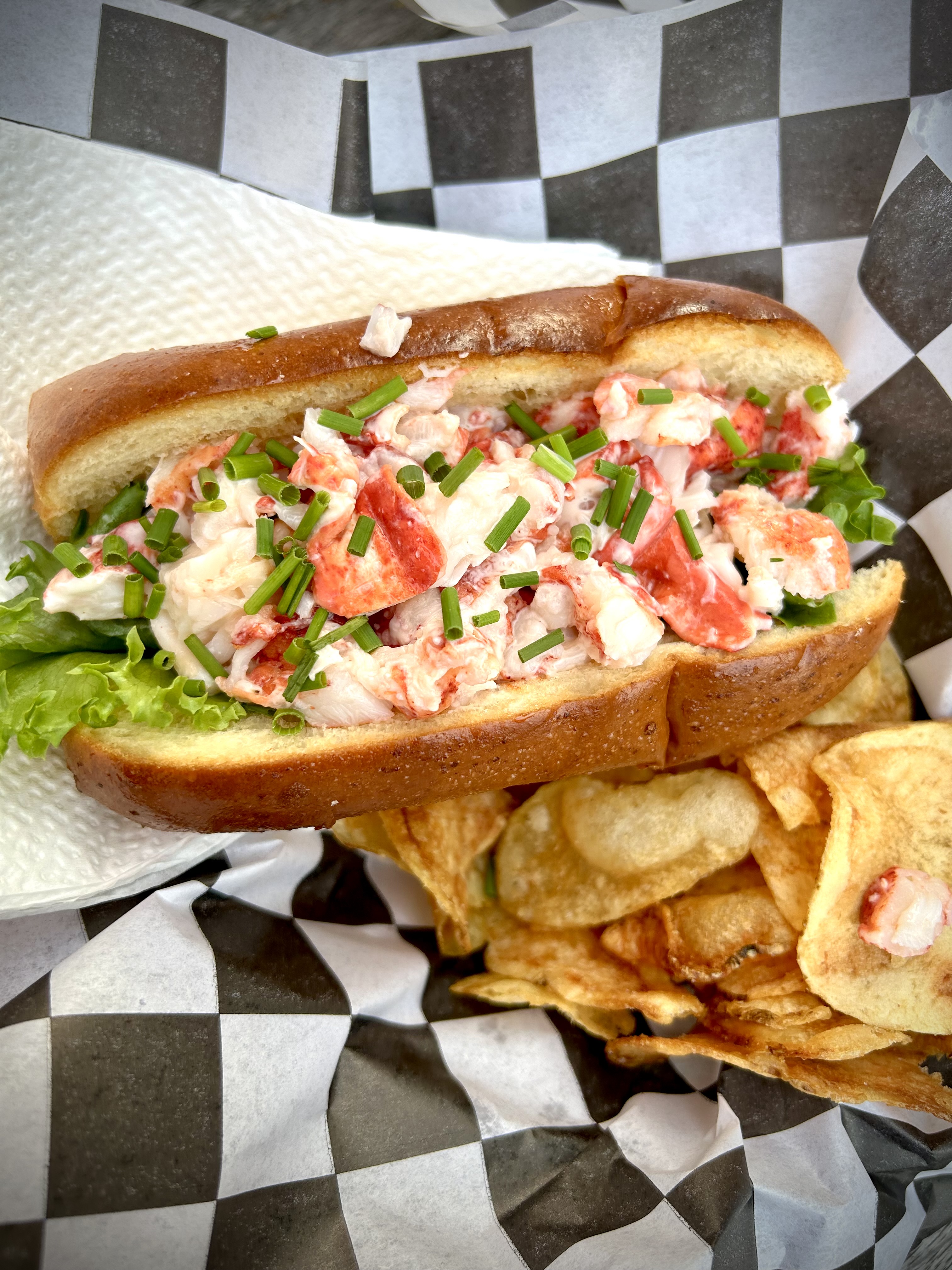Try This Lobster Roll At Horn Run Brewing In Eastport