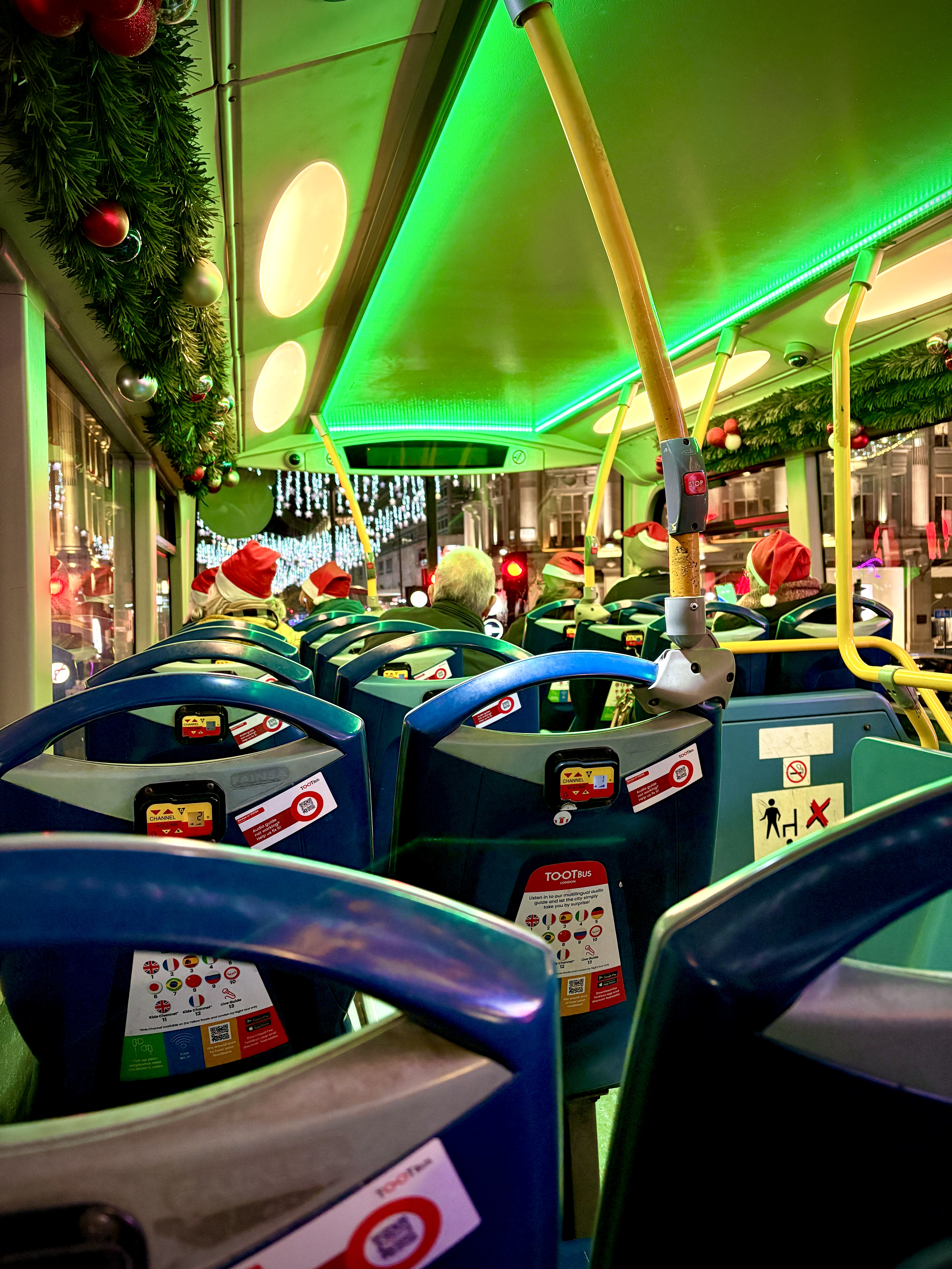 London Christmas Lights Bus Tour: My Festive Tootbus Experience